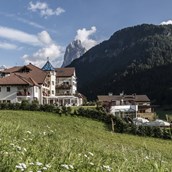 Mountainbikehotel - Eingebettet in die wundervolle Dolomitenlandschaft, ist unser Hotel für Ruhe-Suchende der ideale Rückzugsort. - Alpenheim  Charming Hotel & Spa Hotel