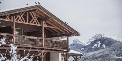 Mountainbike Urlaub - Haustrail - Trentino-Südtirol - Hotel Taubers Unterwirt, Hausansicht Winter - Aktiv- und Vitalhotel Taubers Unterwirt