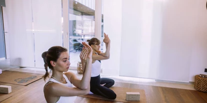 Mountainbike Urlaub - PLZ 8982 (Österreich) - Yoga über den Dächern von Schladming - Stadthotel Brunner