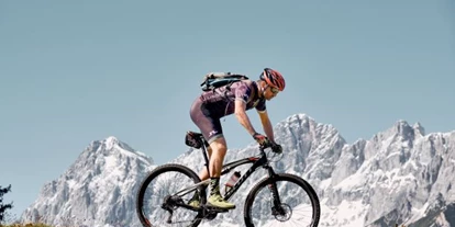 Mountainbike Urlaub - PLZ 8982 (Österreich) - Hausherr und Bike Guide Thomas zeigt dir die schönsten Bike-Touren in der Reigon  - Stadthotel Brunner