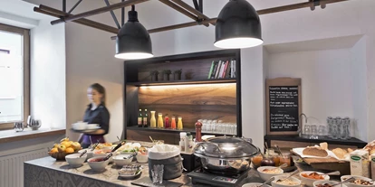 Mountainbike Urlaub - PLZ 8982 (Österreich) - Ernährungsbewusstes Frühstücksbuffet mit regionalen wie auch ayurvedischen Speisen.  - Stadthotel Brunner