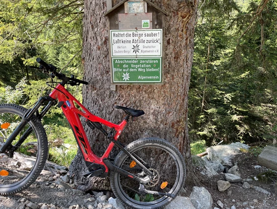Mountainbikehotel: KTM Fully bei Grünewand Hütte  - Sport & Spa Hotel Strass