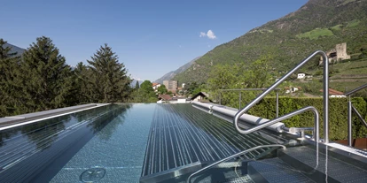 Mountainbike Urlaub - Südtirol - Solepool auf dem Dach - Feldhof DolceVita Resort