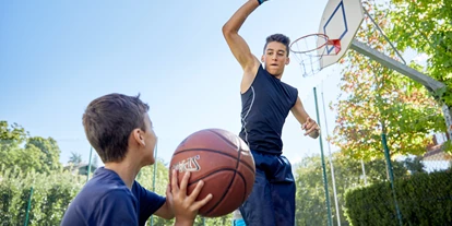 Mountainbike Urlaub - Südtirol - Fun Park mit Basketball - Feldhof DolceVita Resort