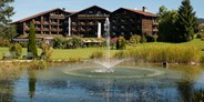 Mountainbike Urlaub - Fischen im Allgäu - Außenansicht Sommer  - Lindner Parkhotel & Spa 