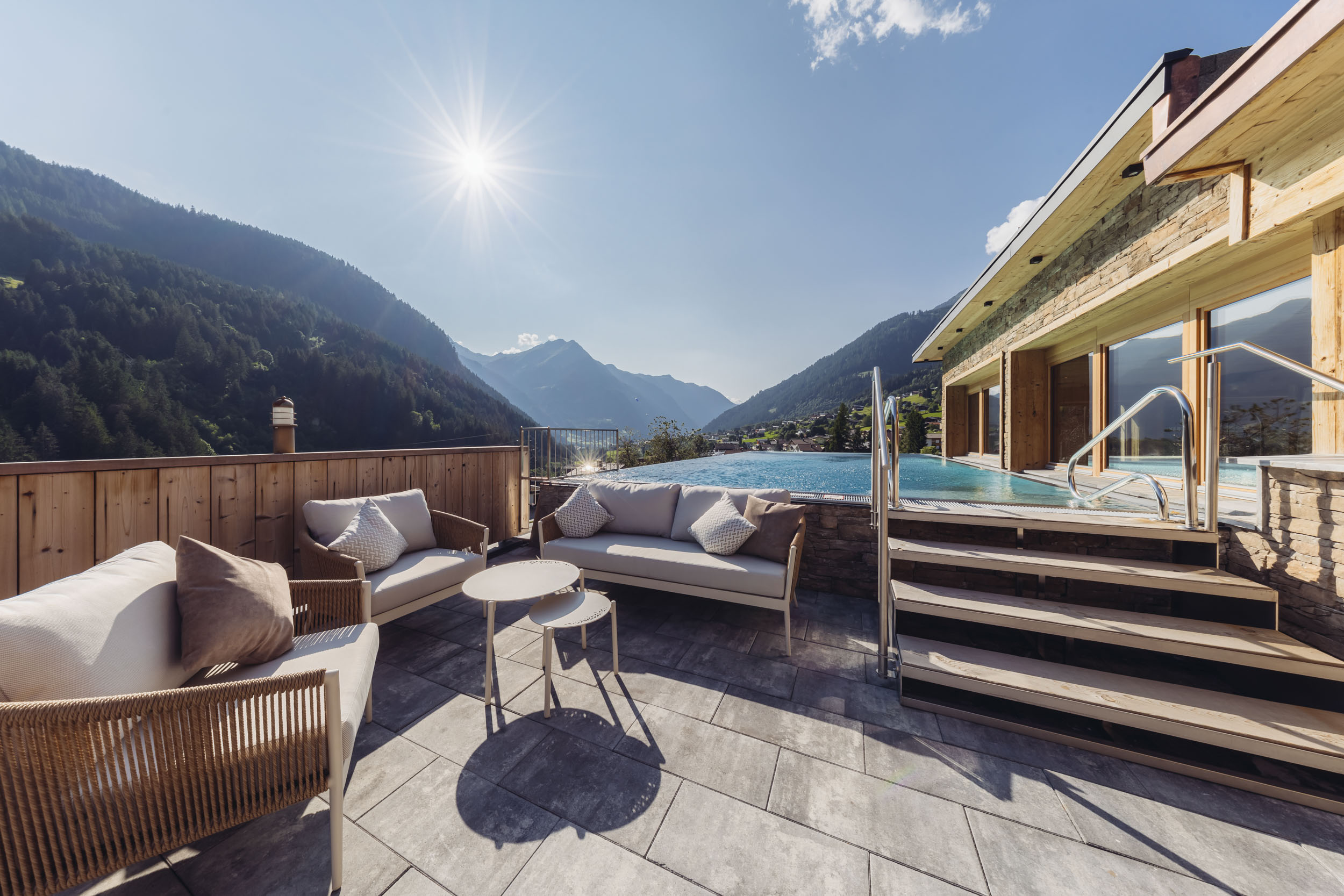 Mountainbikehotel: Sky Pool auf der Dachterrasse - Genusshotel Vermala Montafon