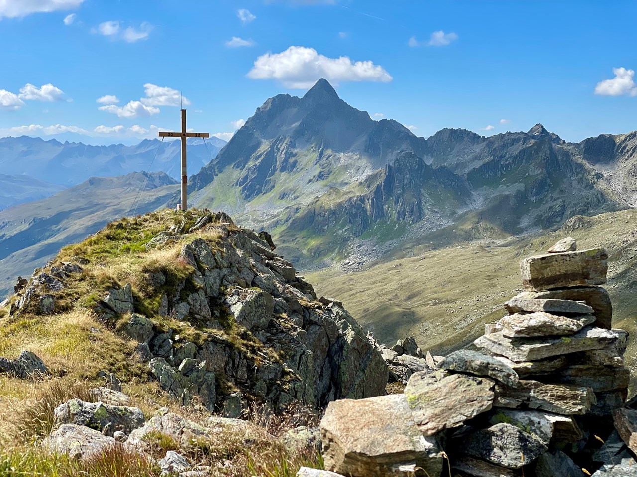 Bergdorf Vermala Gut - A luxury Chalet Resort Touren Übersicht Bike-&-Hike-Tipp: Albona Kopf durchs Valschavieltal