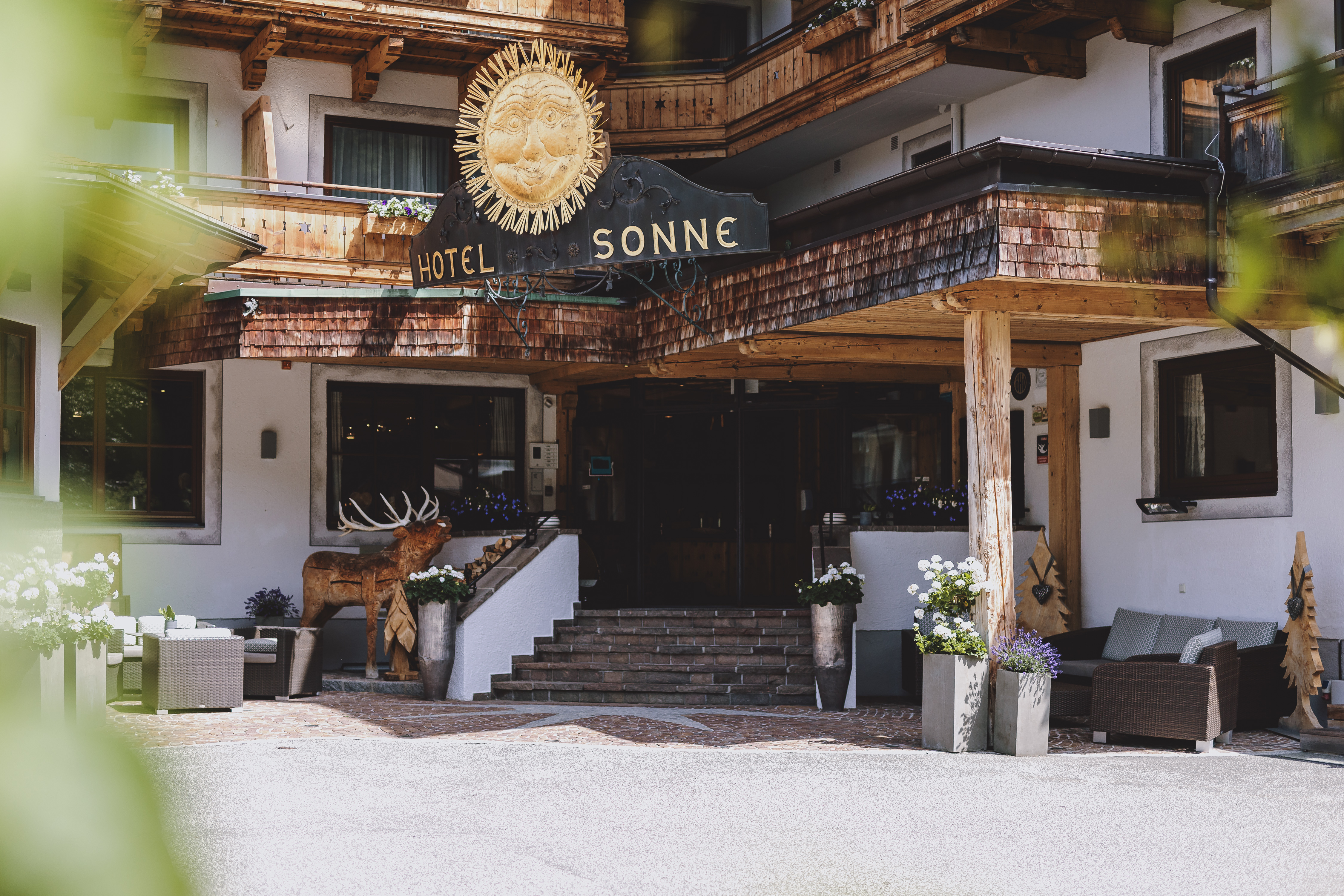 Mountainbike Urlaub - Kirchberg in Tirol - Eingangsbereich - ALL INCLUSIVE Hotel DIE SONNE****s