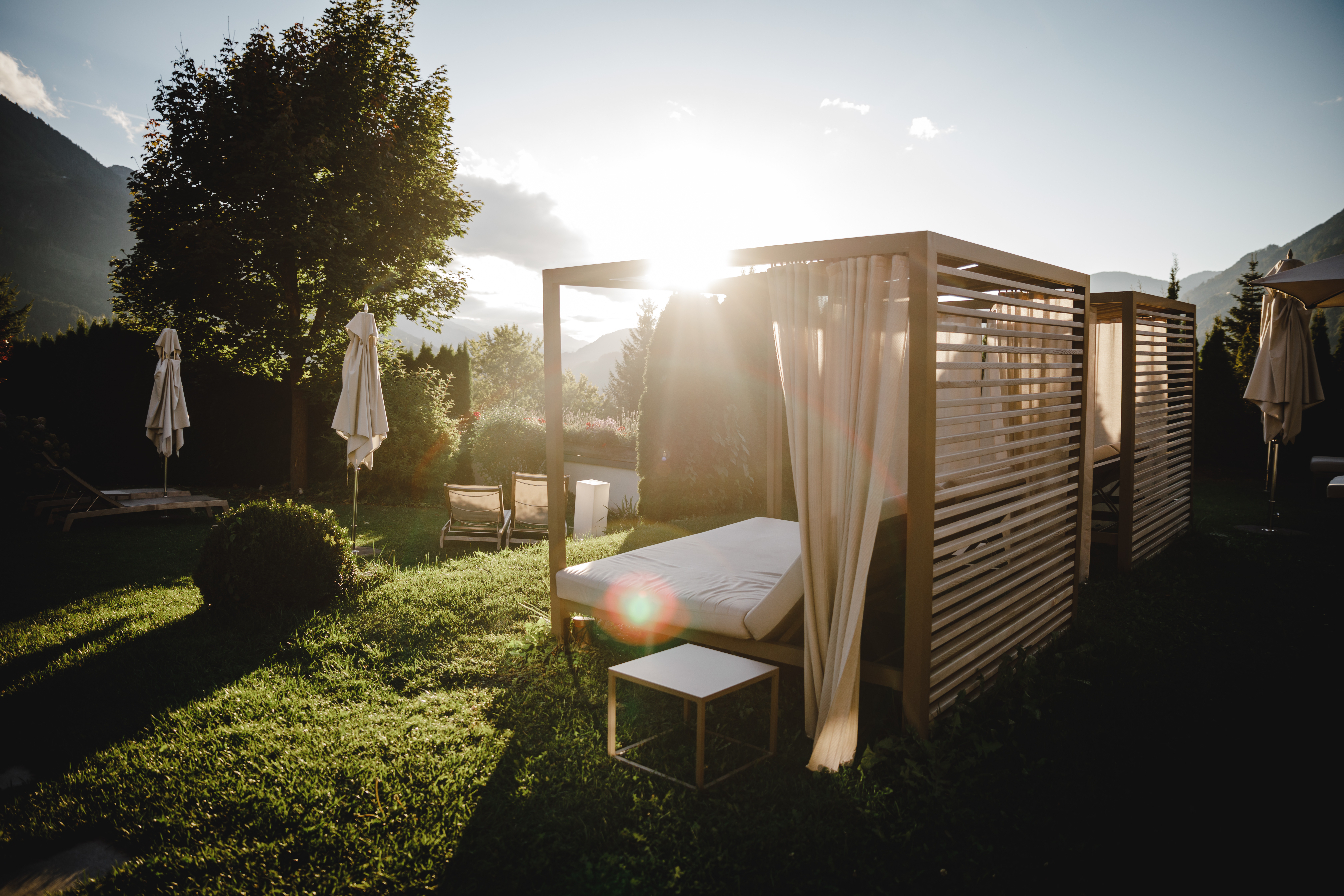 Mountainbike Urlaub - Hotel-Schwerpunkt: Mountainbike & Ruhe - PLZ 5350 (Österreich) - sonnhofalpendorf-sonnhof-josalzburg-salzburgerland-wellnesshotel-adultsonly-urlaub-sommer-winter-wellness-wandern-ski-golf-biken-yoga-yogahotel - Sonnhof Alpendorf - adults only place