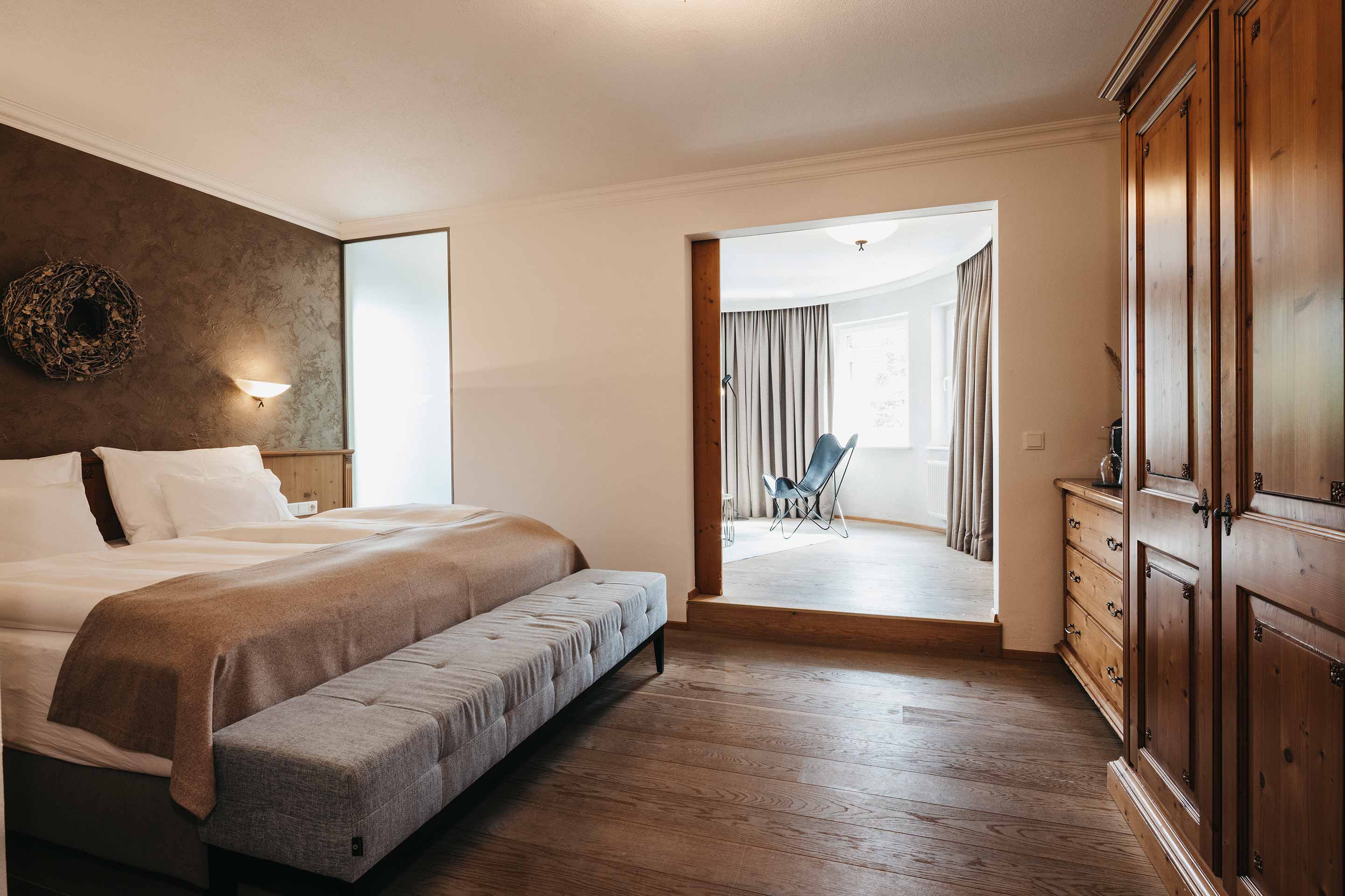 Sonnhof Alpendorf - adults only place Zimmerkategorien Turmzimmer