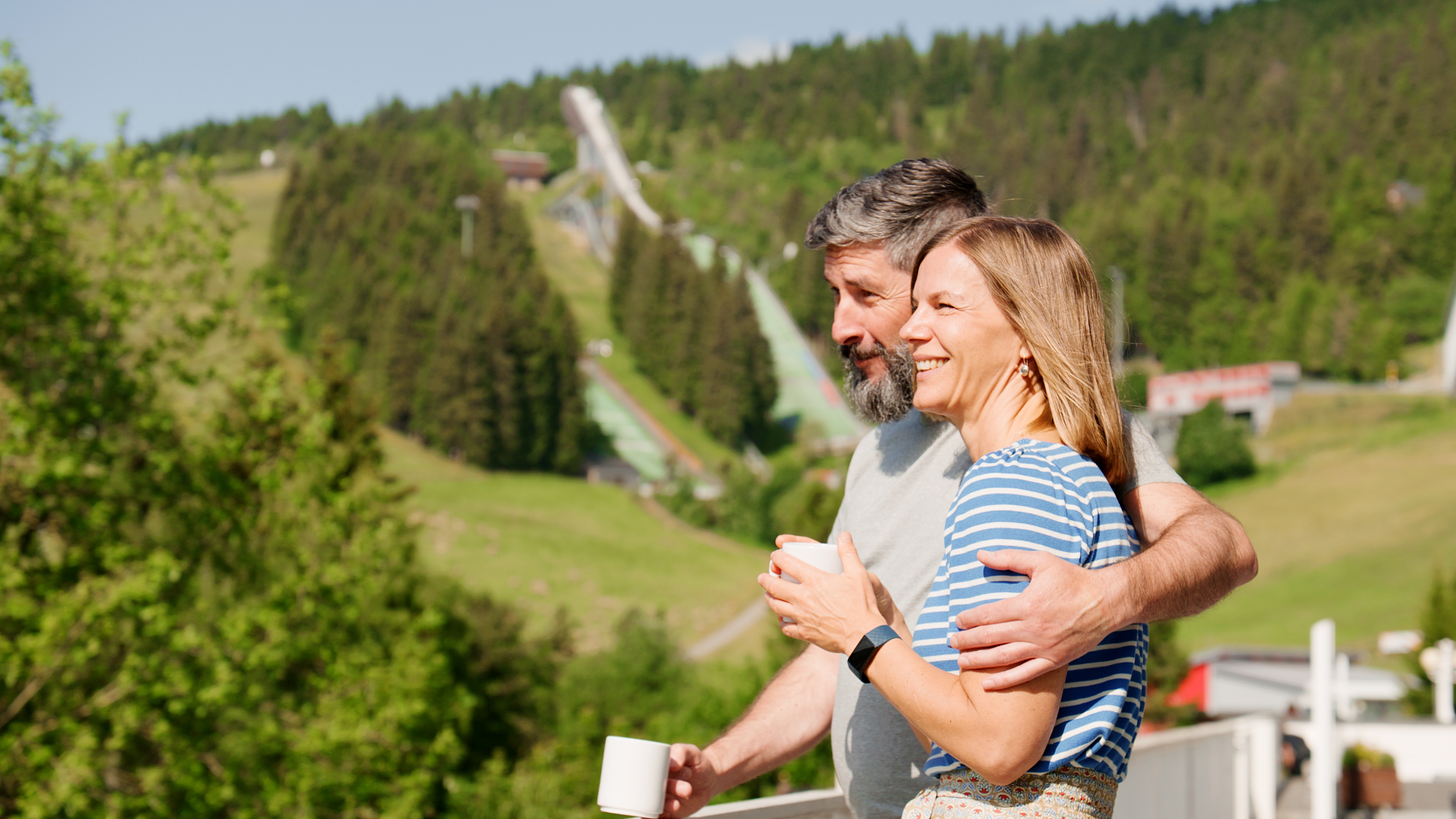 Mountainbikehotel: Terrasse mit Blick auf den Speichersee und den Fichtelberg - Best Western Ahorn Hotel Oberwiesenthal - Adults only