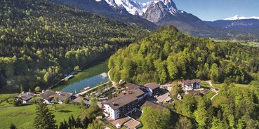 Mountainbike Urlaub - Garmisch-Partenkirchen - Das Riessersee liegt umgeben von Natur und Bergen. - Riessersee Hotel