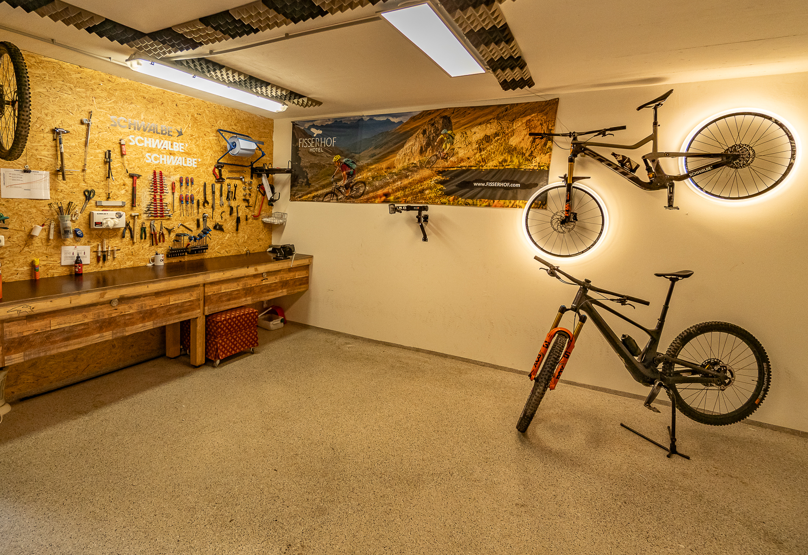 Mountainbikehotel: Hotel eigene Bike-Werkstatt - HOTEL FISSERHOF