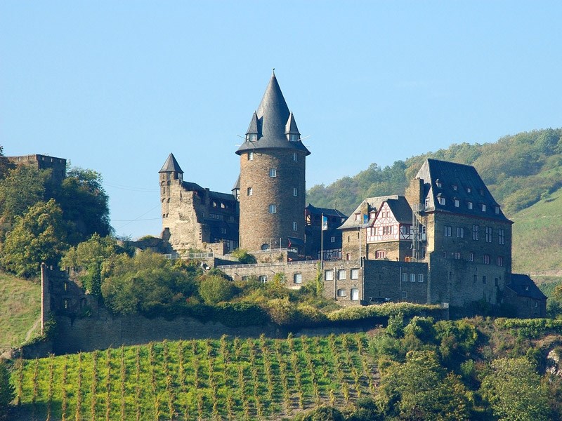 Land & Golf Hotel Stromberg Ausflugsziele Niederwalddenkmal über Rüdesheim am Rhein
