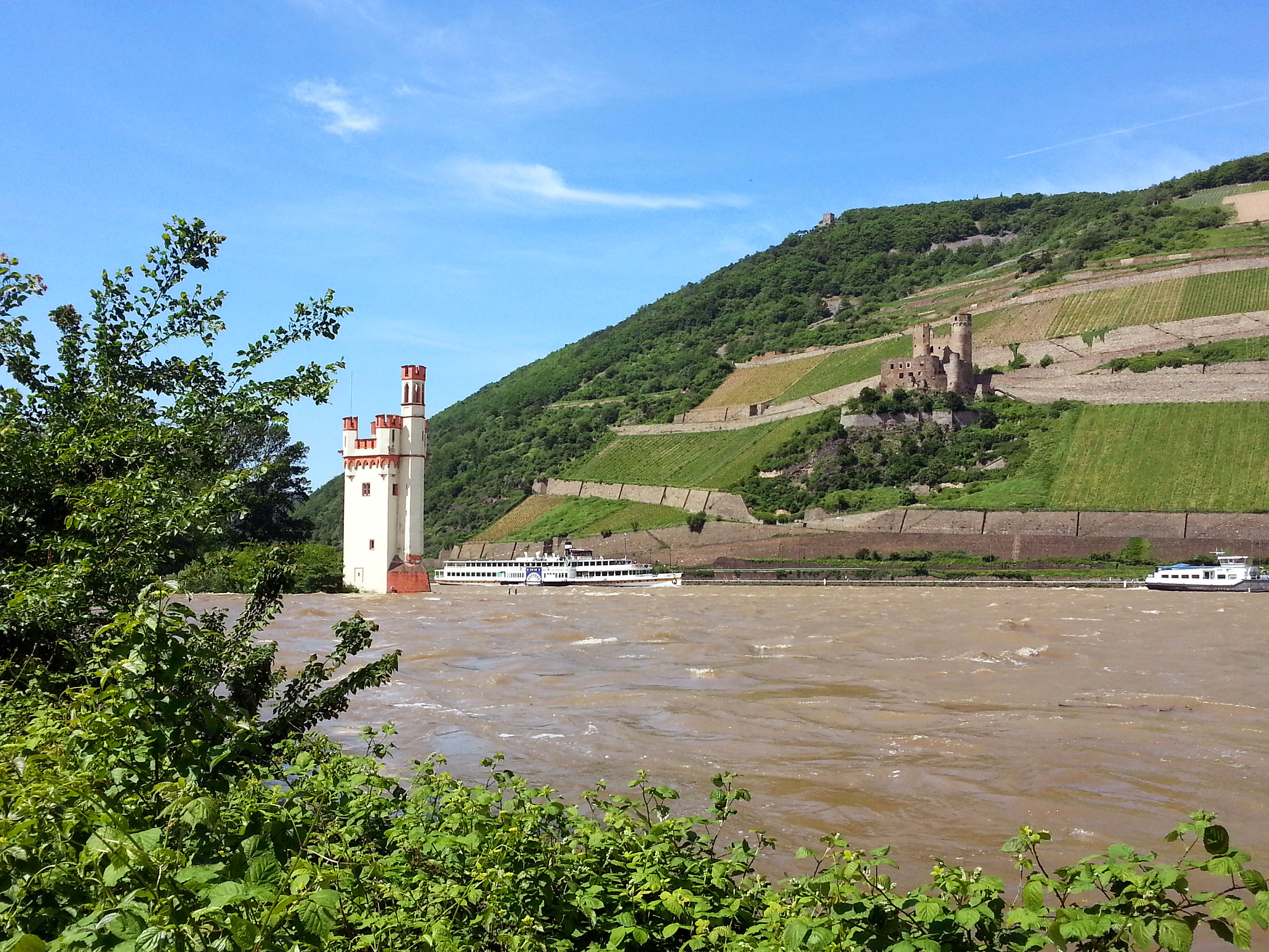 Land & Golf Hotel Stromberg Ausflugsziele Niederwalddenkmal über Rüdesheim am Rhein