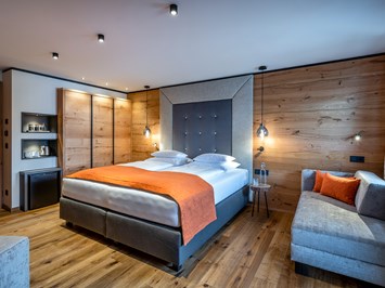 Hotel DAS ZWÖLFERHAUS Zimmerkategorien Doppelzimmer Naturzeit 