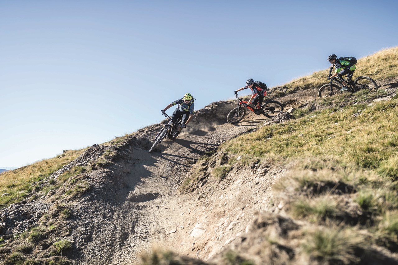 Hotel ZWÖLFERHAUS Touren Übersicht Schattberg Ost/West-Runde