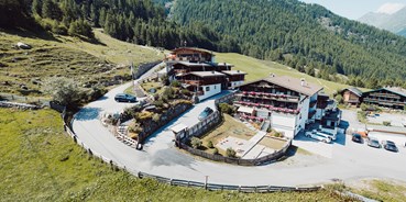 Mountainbike Urlaub - Tirol - Appartements, Chalets und Restaurant Grünwald Resort Sölden. Direkt an den Bike Trails der Gahe Line, Olm Volle Line und Haris Trail. - Grünwald Resort Sölden