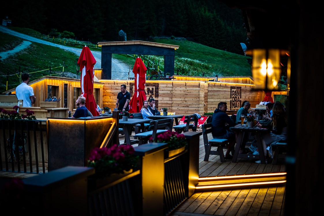 Mountainbikehotel: Abendessen in unserer Panorama Alm  - Grünwald Resort Sölden