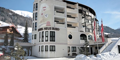 Mountainbike Urlaub - Plaus - Hotel Neue Burg Außenansicht - Hotel Neue Burg