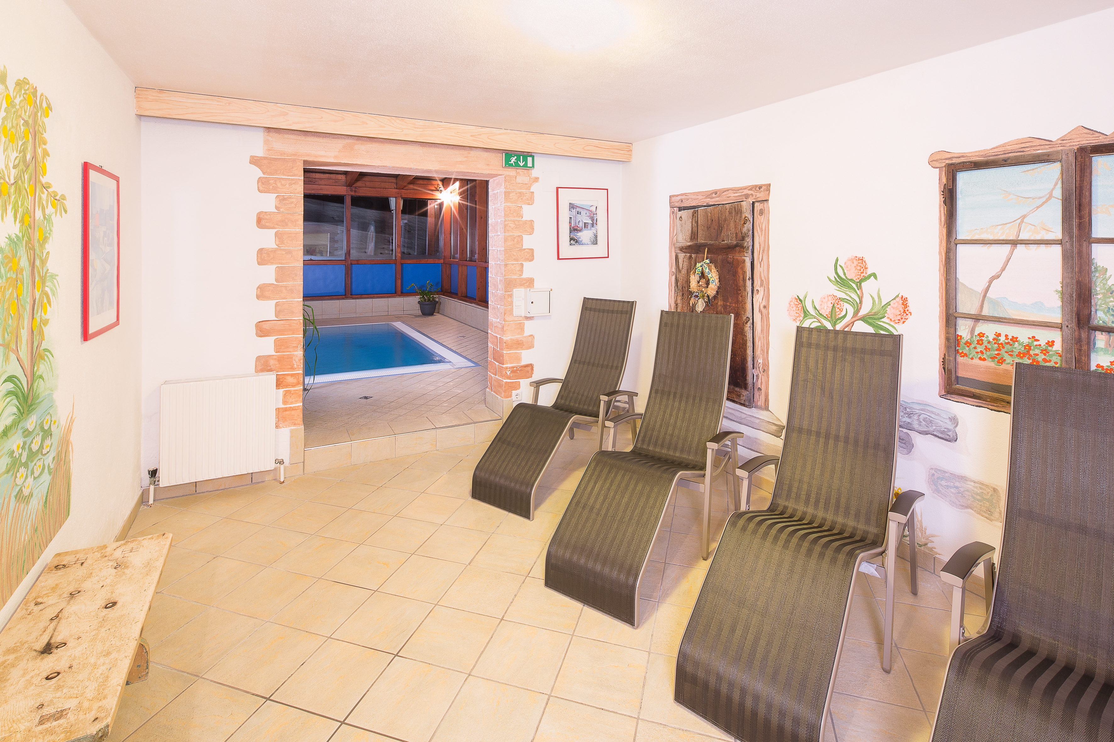 Mountainbike Urlaub - Verpflegung: Frühstück - PLZ 6542 (Österreich) - Ruheraum Hotel Neue Burg - Hotel Neue Burg