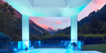 Mountainbike Urlaub - Hotel-Schwerpunkt: Mountainbike & Wandern - Outdoor Sole Whirlpool im Adler Inn - ADLER INN Tyrol Mountain Resort SUPERIOR