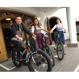 Mountainbikehotel: ... wir vom Naudererhof-Team sind leidenschaftliche Biker! - Alpin ART & SPA Hotel Naudererhof