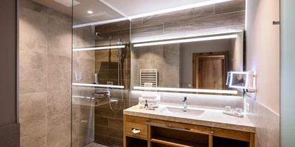 Mountainbike Urlaub - Umgebungsschwerpunkt: See - Relax-Suite "Weitblick" - Bad - Landhotel Schermer