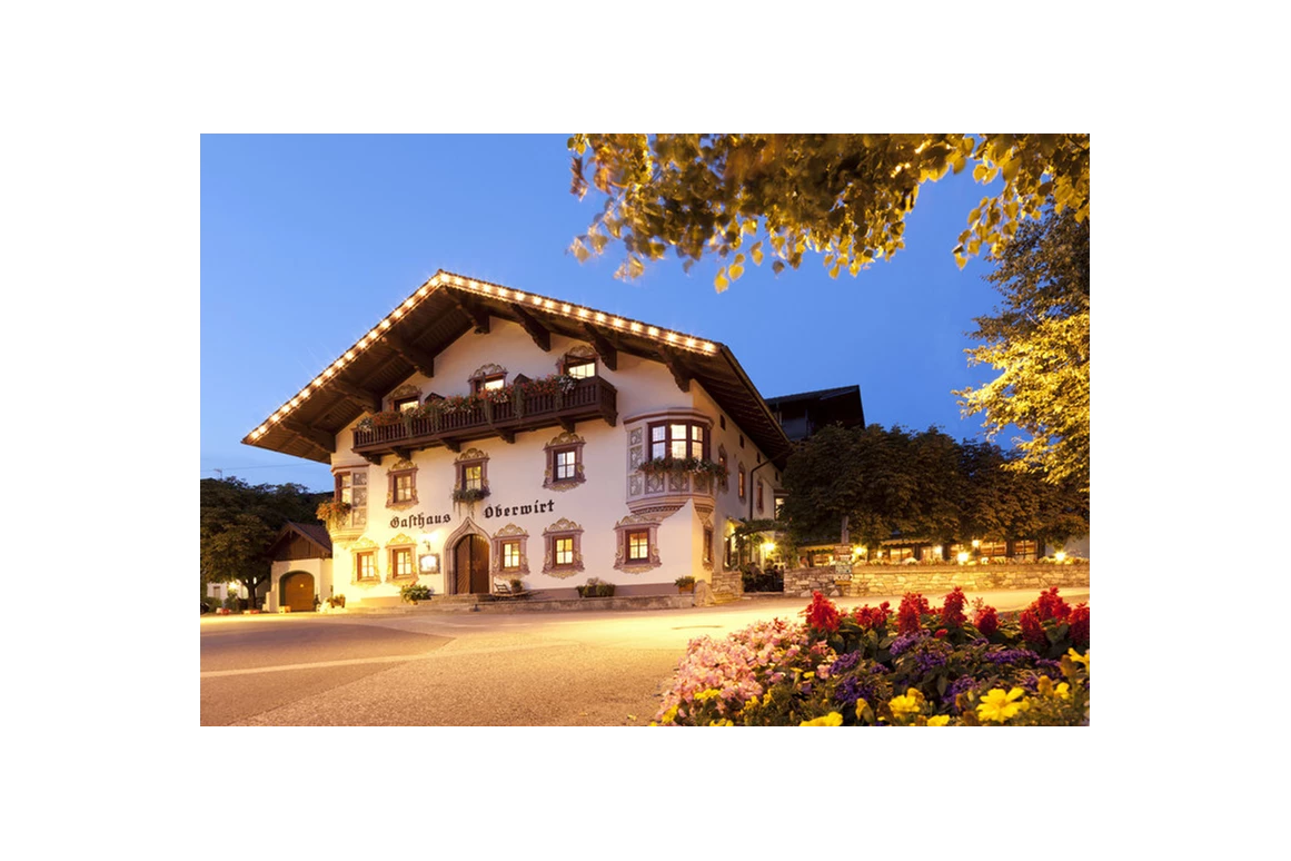 Mountainbikehotel: 4-Stern Hotel und traditionelles Gasthaus mit urigen Stuben und Gastgarten - Landhotel zum Oberwirt