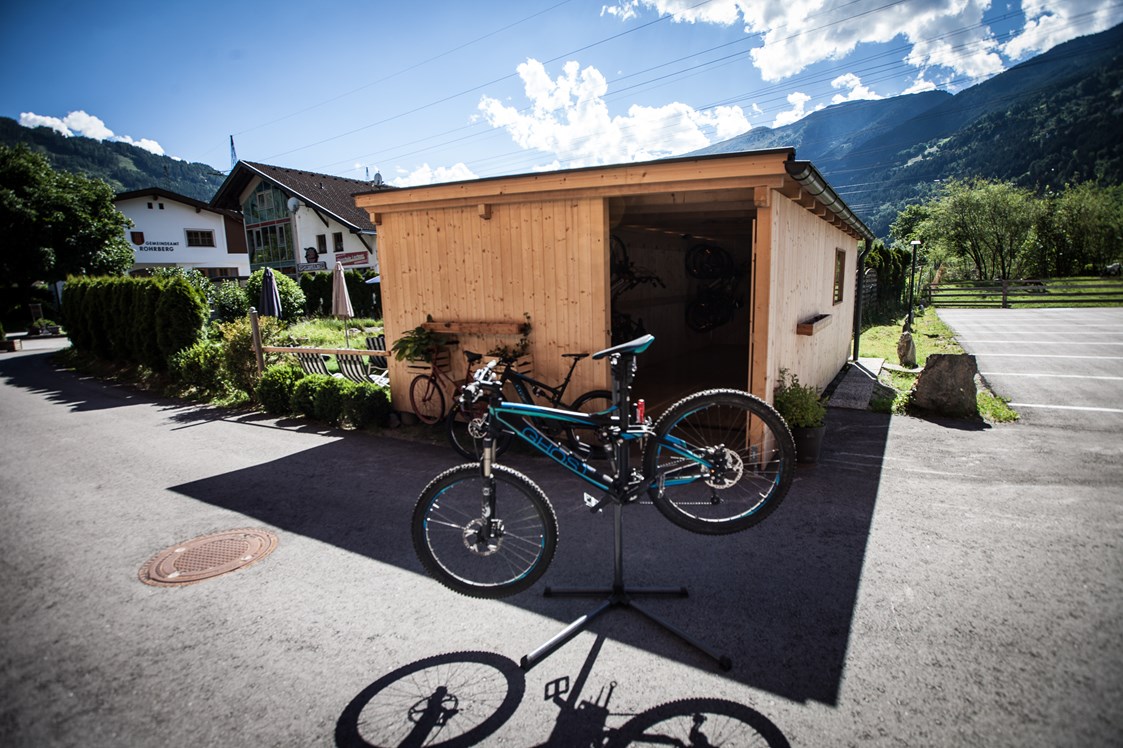 Mountainbikehotel: Fahrradgarage 1 - Aktivhotel Tuxerhof
