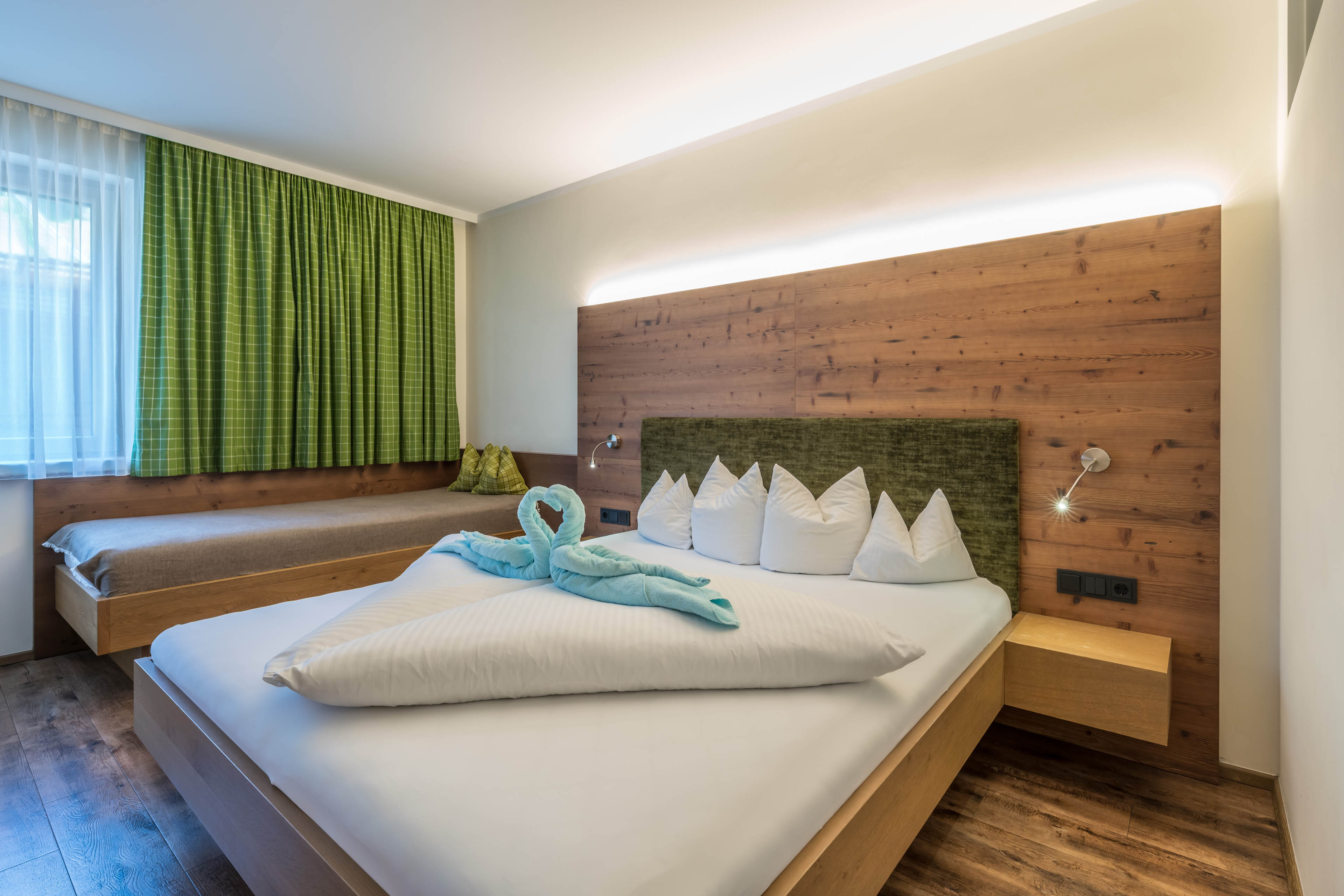 Mountainbikehotel: Dreibettzimmer - Aktivhotel Tuxerhof KG