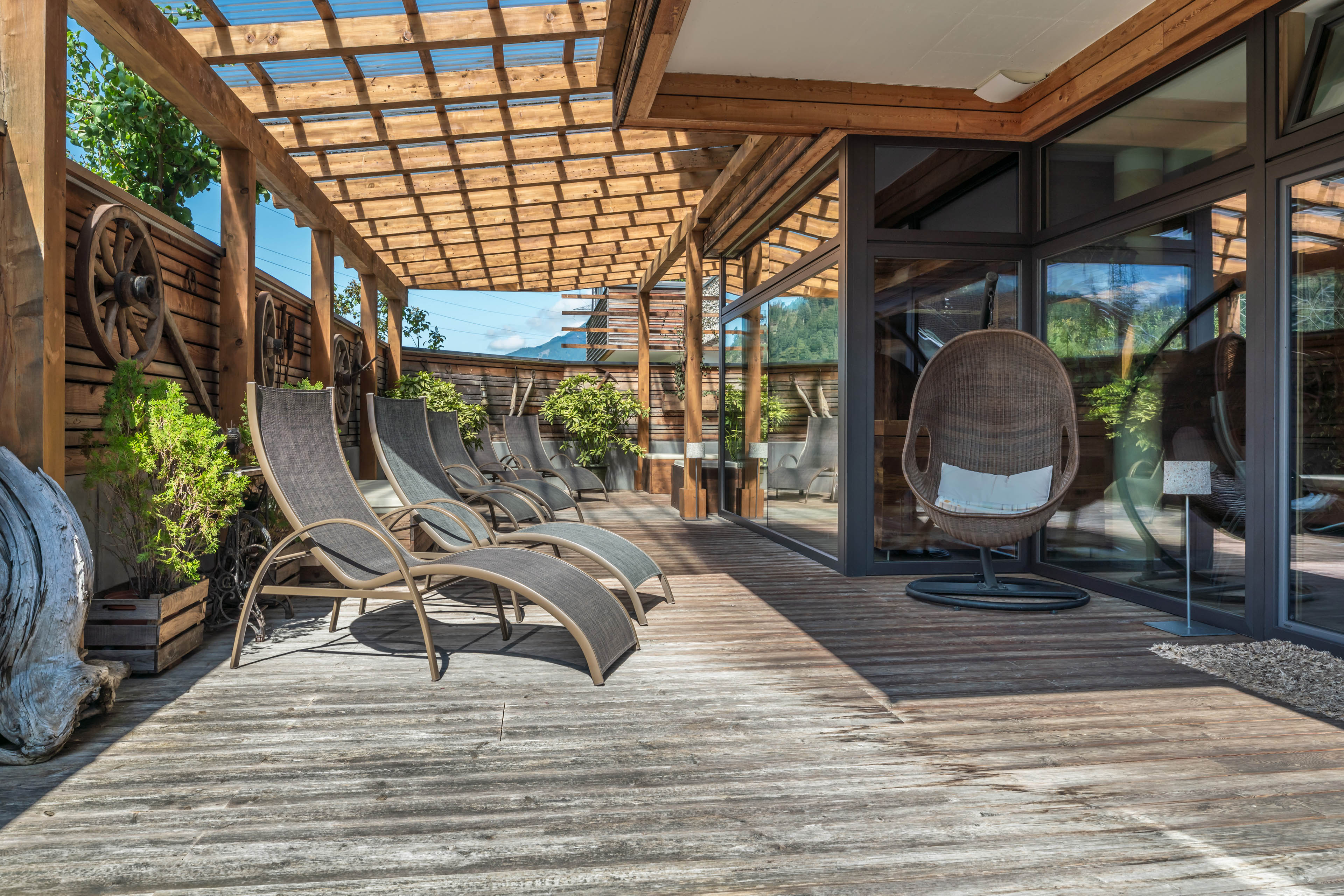 Mountainbikehotel: Terrasse Wellnessbereich - Aktivhotel Tuxerhof KG