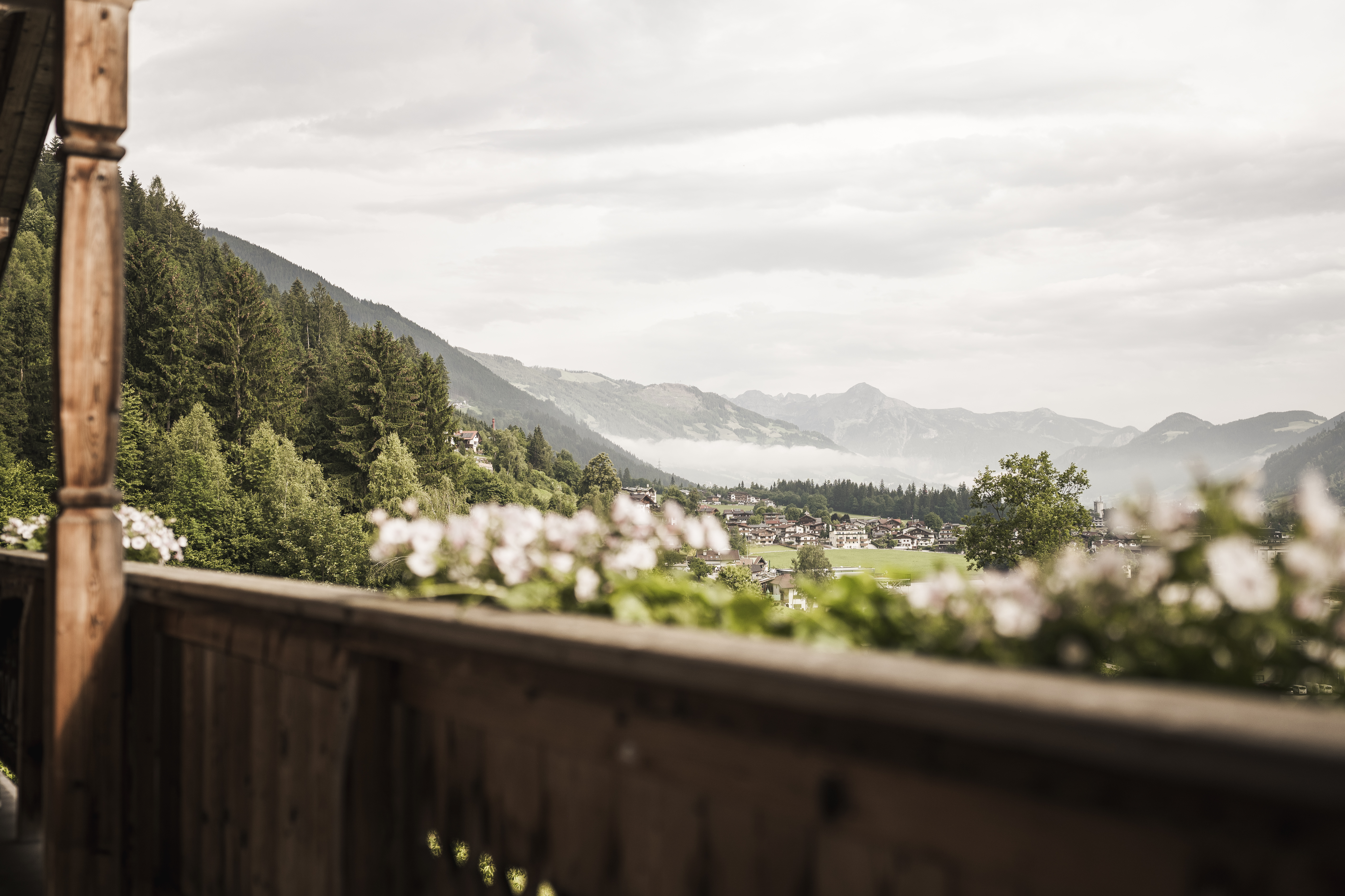 Mountainbikehotel: Ausblick vom Naturhotel im Zillertal - Das Kaltenbach