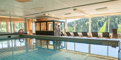 Mountainbike Urlaub - PLZ 79286 (Deutschland) - Panorama-Hallenbad mit Relax-Sauna und Ruhebereich
 - Waldhotel am Notschreipass
