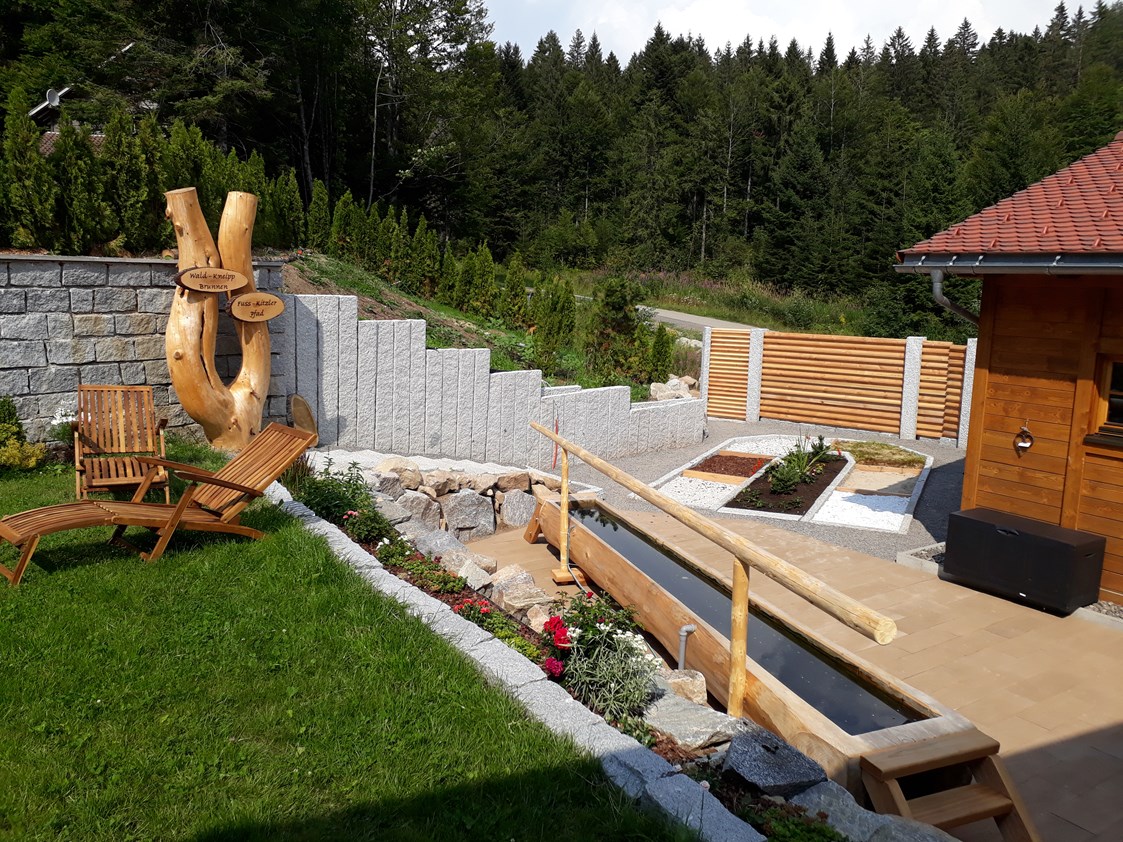 Mountainbikehotel: Sauna-Haus mit Kneipp Garten  - Waldhotel am Notschreipass