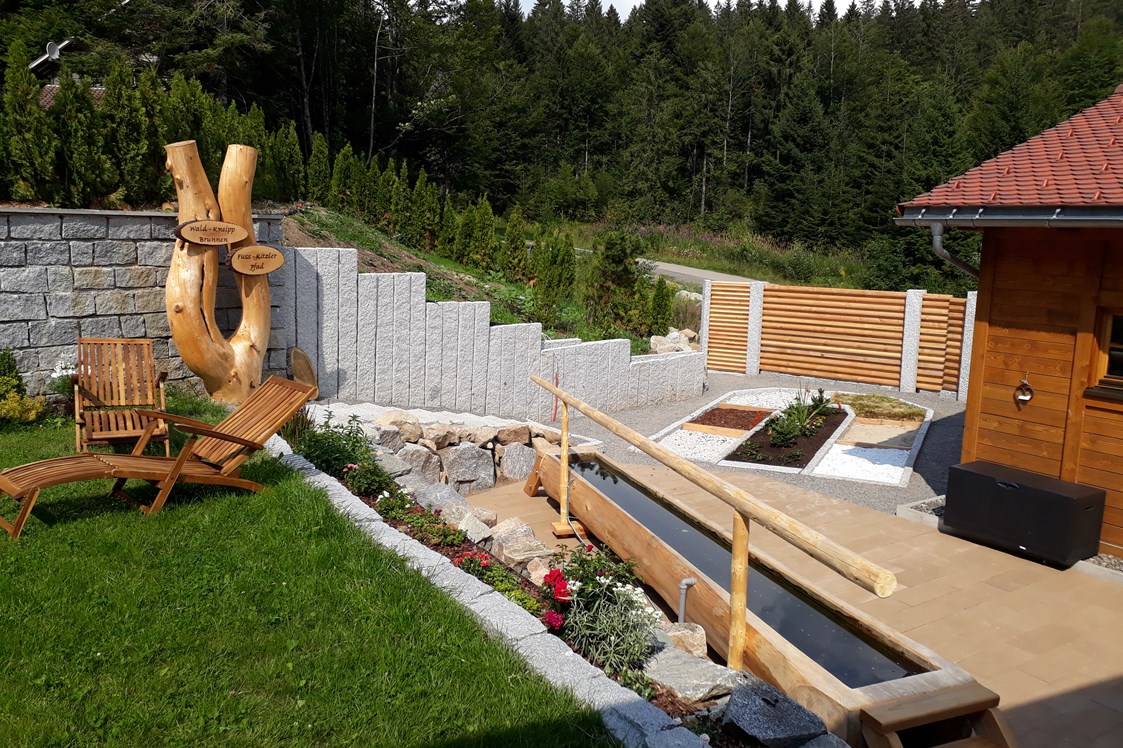 Mountainbikehotel: Sauna-Haus mit Kneipp Garten  - Waldhotel am Notschreipass