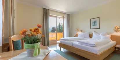 Mountainbike Urlaub - Salzkammergut - Doppelzimmer "Gumpeneck" gemütlich, freundlich und hell - Landhotel Häuserl im Wald