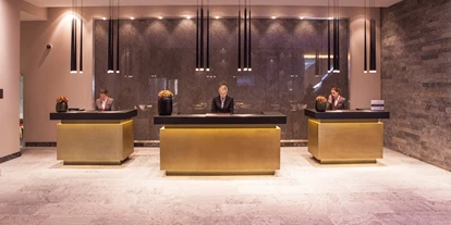 Mountainbike Urlaub - PLZ 6793 (Österreich) - Front Office - AlpenGold Hotel Davos