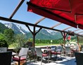 Mountainbikehotel: Die sonnige Panoramaterrasse des Restaurant Seeberg im Alpenhof - Hotel Der Alpenhof