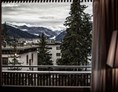 Mountainbikehotel: Ausblick aus einem Zimmer. - Grischa - DAS Hotel Davos