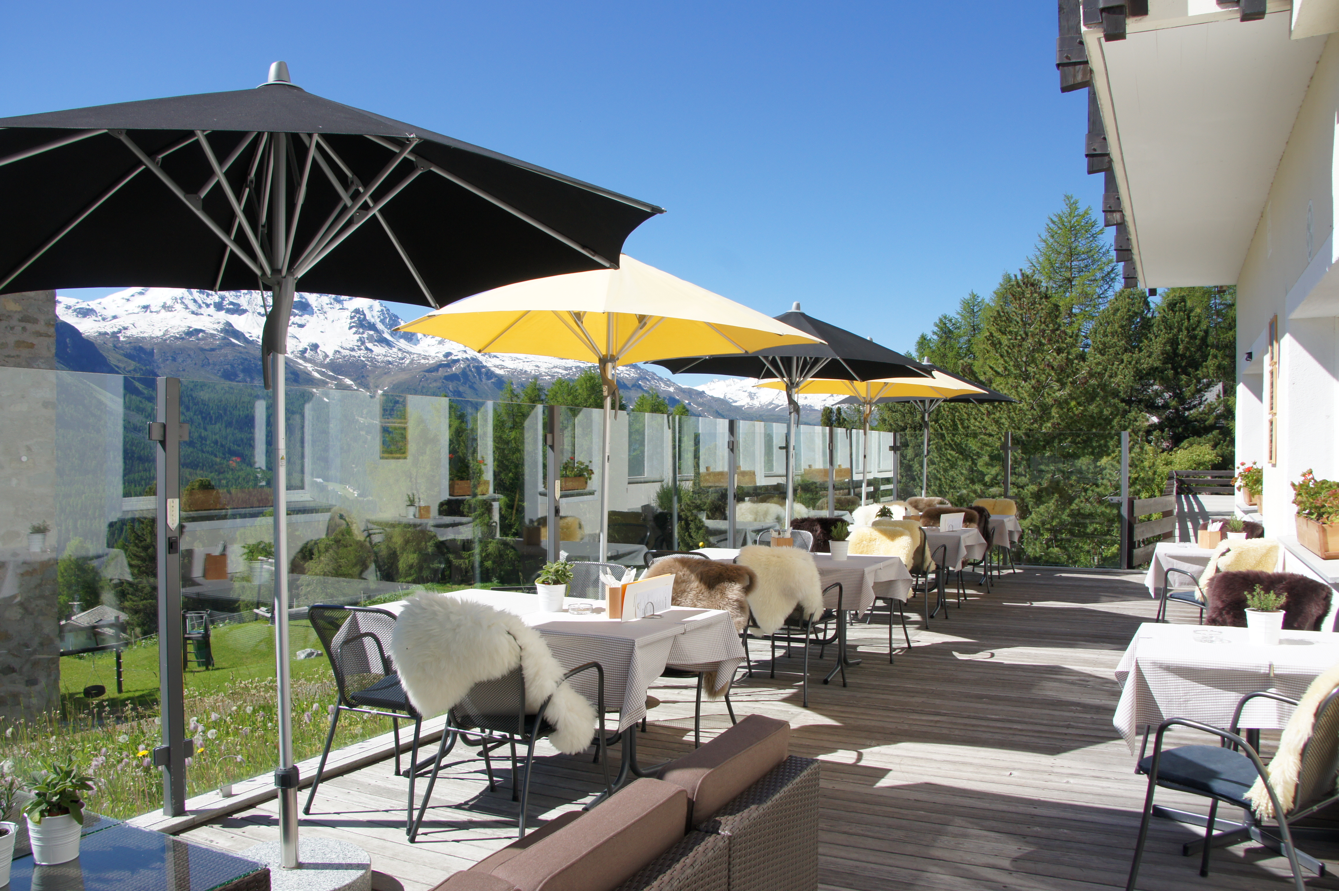 Mountainbikehotel: Terrasse - Berghotel***Randolins