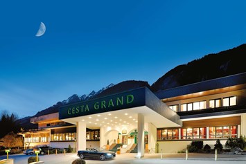 Mountainbikehotel: CESTA GRAND Aktivhotel & Spa Außenansicht - CESTA GRAND Aktivhotel & Spa
