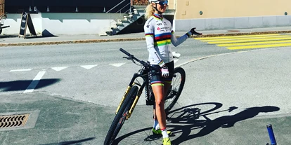 Mountainbike Urlaub - Hotel-Schwerpunkt: Mountainbike & Wandern - Jolanda Neff die Mountainbike Weltmeisterin war auch schon hier. - Hotel al Rom
