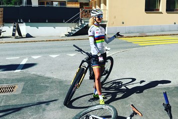 Mountainbikehotel: Jolanda Neff die Mountainbike Weltmeisterin war auch schon hier. - Hotel al Rom