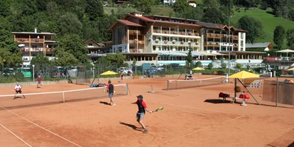 Mountainbike Urlaub - Umgebungsschwerpunkt: See - Tenniscourts beim Brennseehof - Familien Sportresort Brennseehof