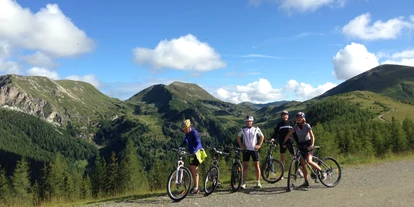 Mountainbike Urlaub - Umgebungsschwerpunkt: See - Sunrisebiketour mit Wolfgang Schneeweiss - Slow Travel Resort Kirchleitn
