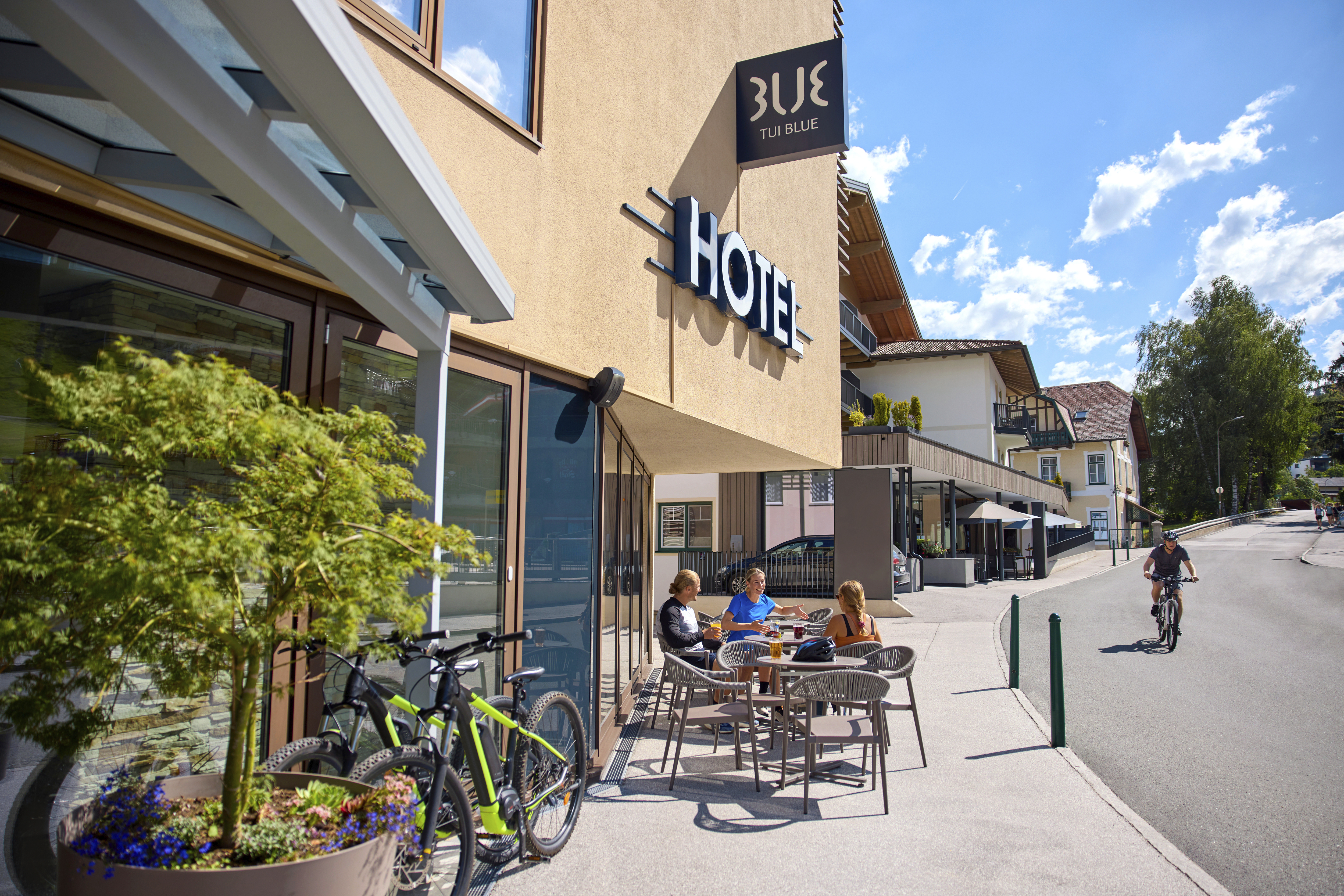 Mountainbike Urlaub - Sauna - Bad Aussee - Hotel-Außenbereich - TUI BLUE Schladming