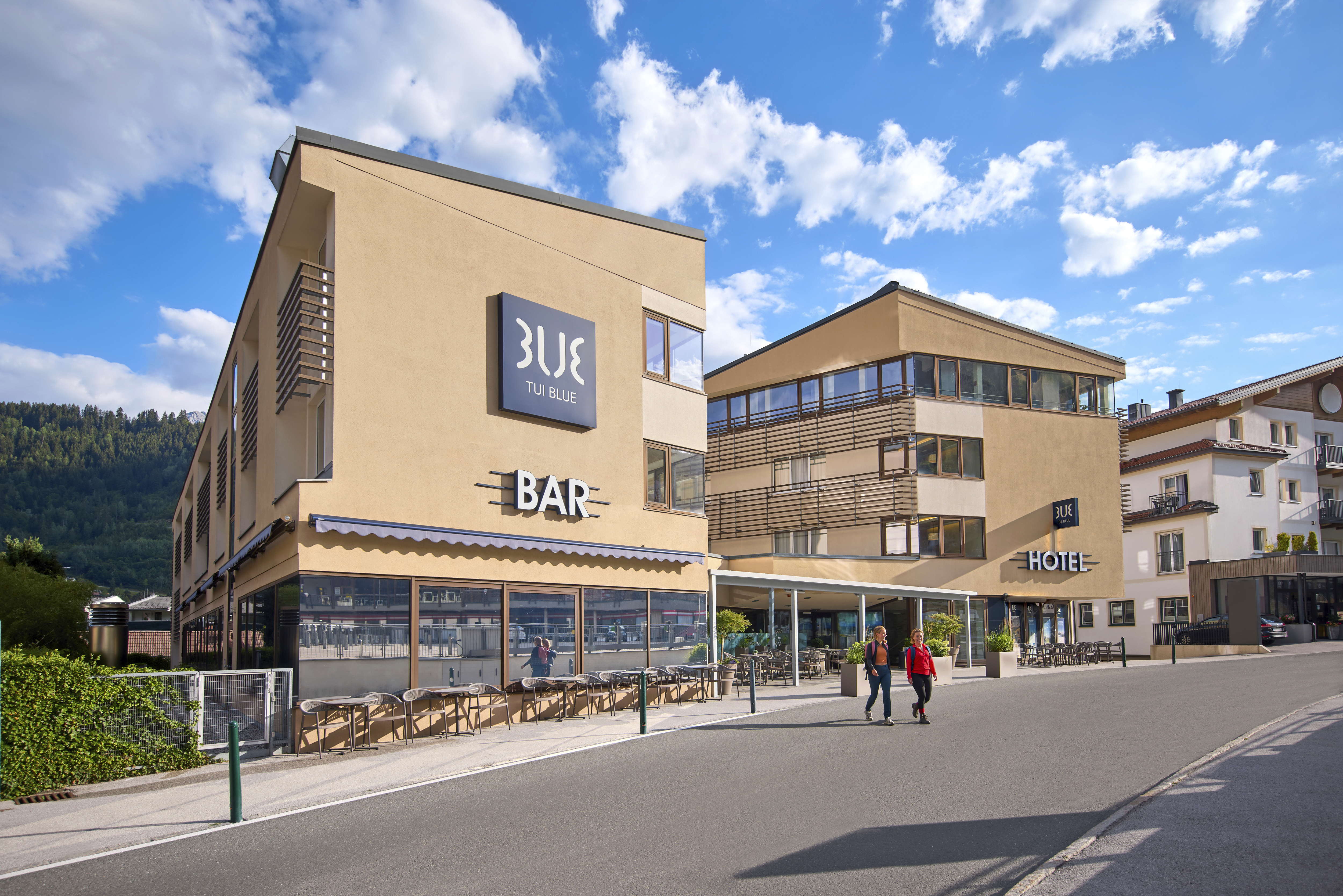 Mountainbike Urlaub - Sauna - Bad Aussee - Hotel-Fassade - TUI BLUE Schladming