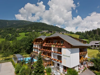 Mountainbikehotel: Sommer in Bad Kleinkirchheim - direkter Einstieg ins Wander-und Bikegebiet.  - Genusshotel Almrausch