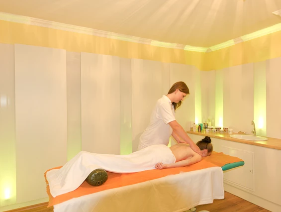 Mountainbikehotel: Massagen - Genusshotel Almrausch